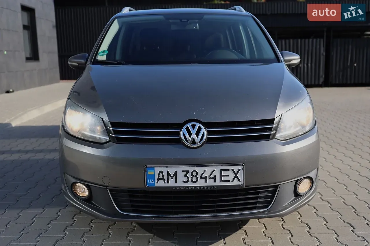 Volkswagen Touran 2013 photo 5