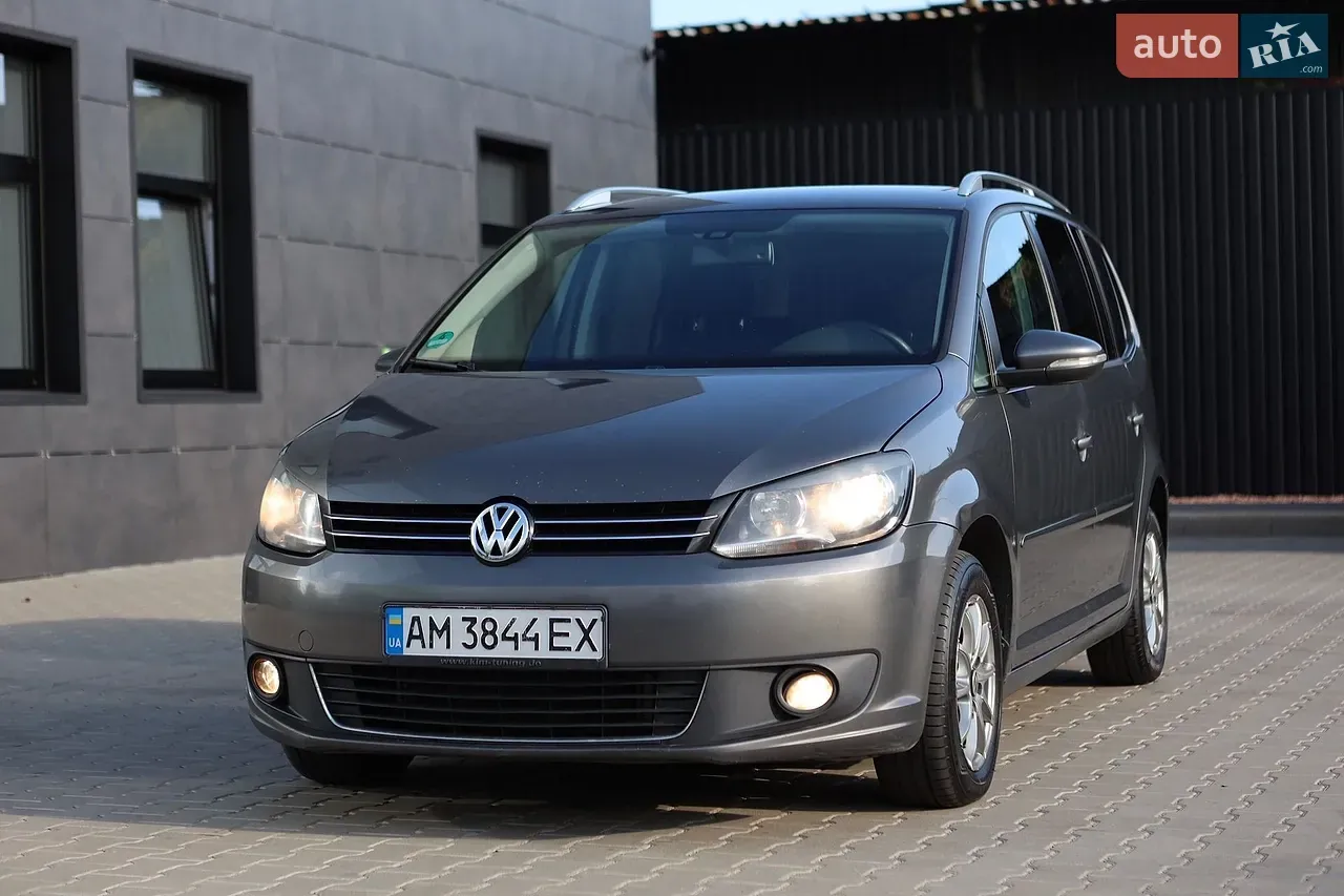 Volkswagen Touran 2013 photo 3