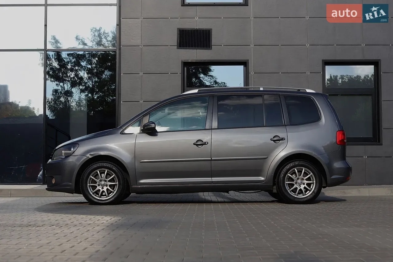 Volkswagen Touran 2013 photo 4