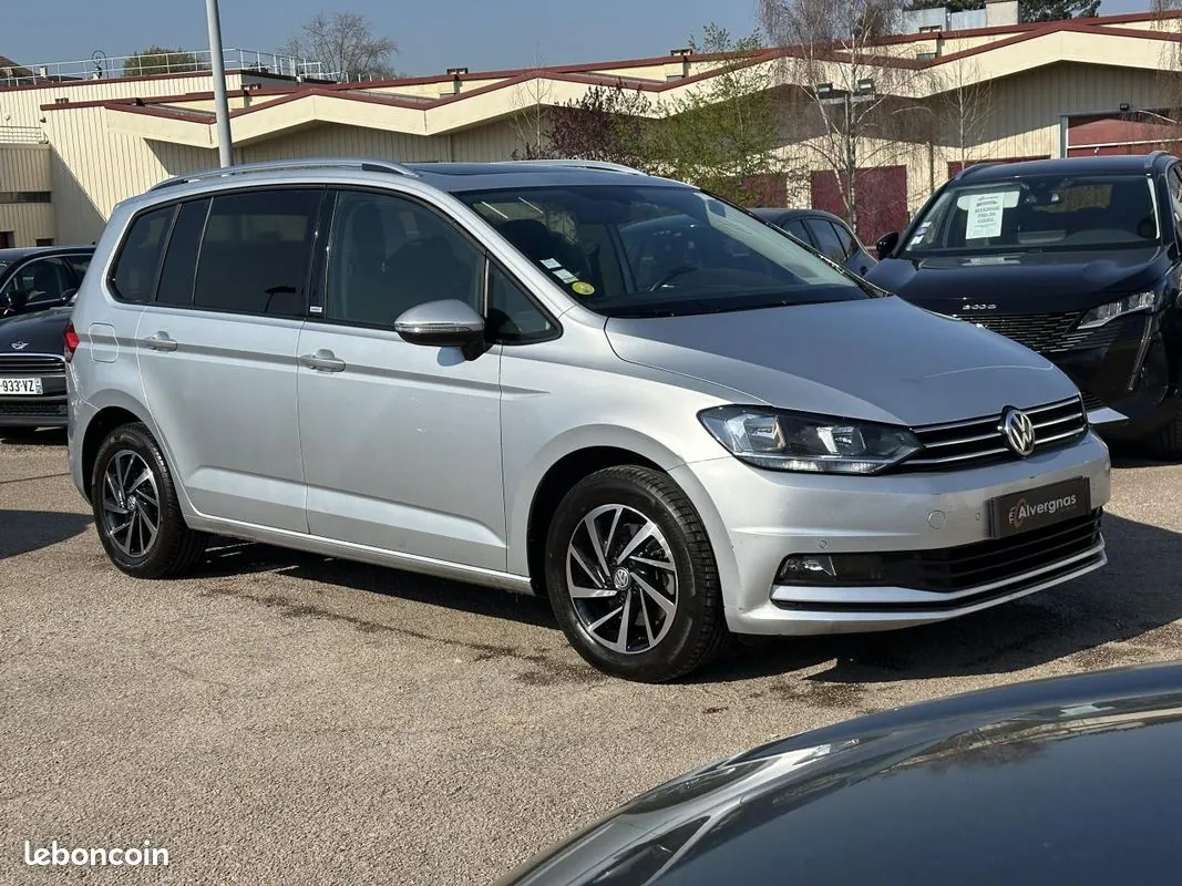 Volkswagen Touran 2018 photo 3