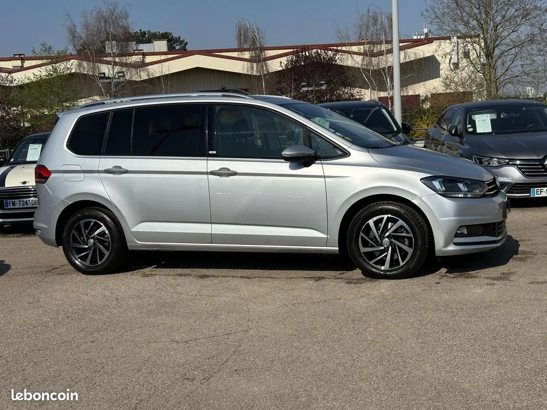 Volkswagen Touran 2018 photo 4
