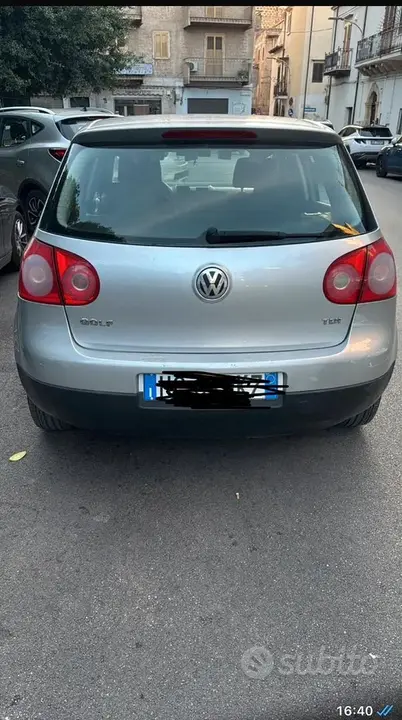 Volkswagen Golf 2004 photo 2
