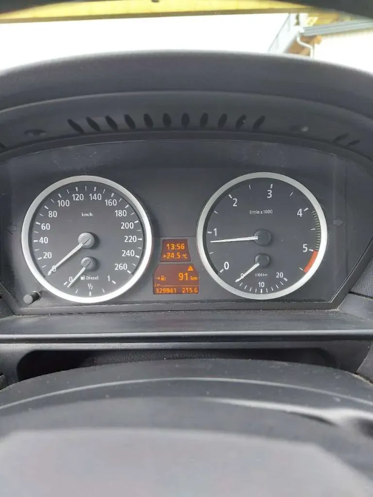 BMW 5 Series 2004 photo 3