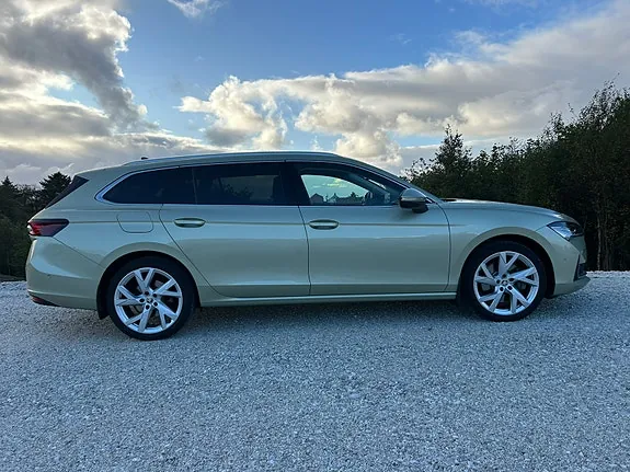 Skoda Superb 2024 photo 4