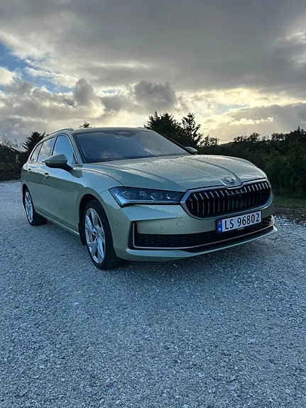 Skoda Superb 2024 photo 3