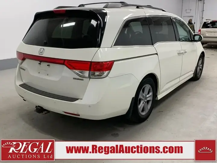 Honda Odyssey 2014 photo 3