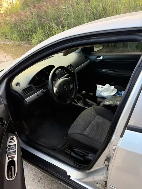 Chevrolet Cobalt 2010 photo 5