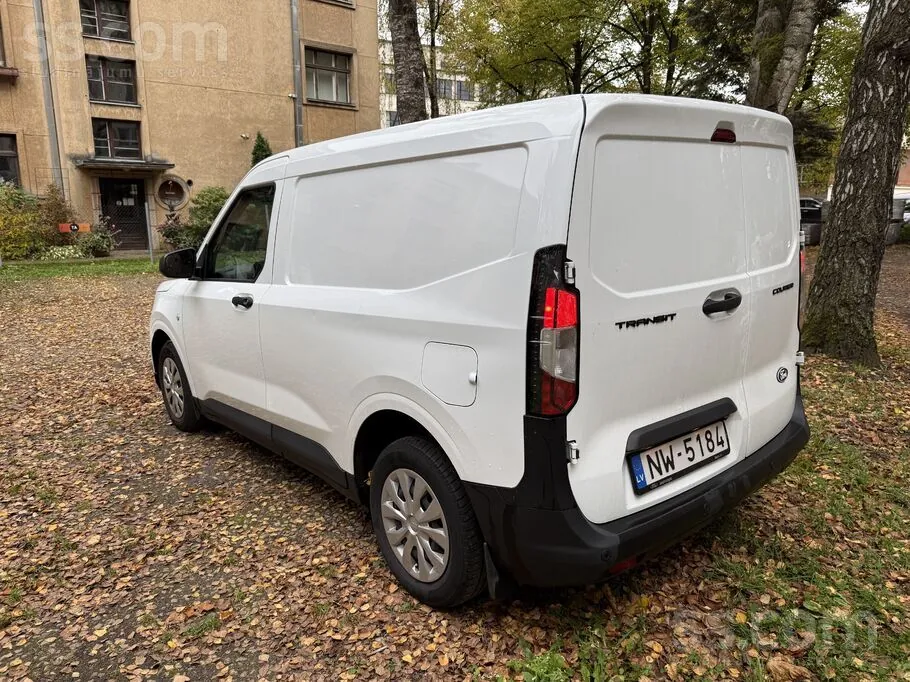 Ford Transit Courier 2024 photo 2
