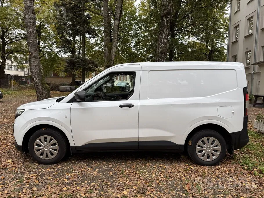 Ford Transit Courier 2024 photo 5
