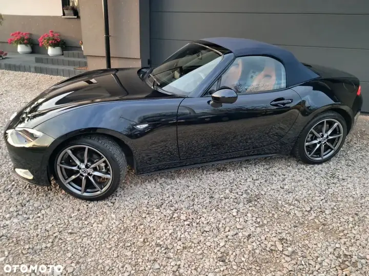 Mazda Mx-5 2022 photo 2