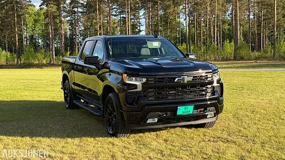 Chevrolet Silverado 2022 photo 3