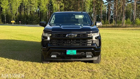 Chevrolet Silverado 2022 photo 2