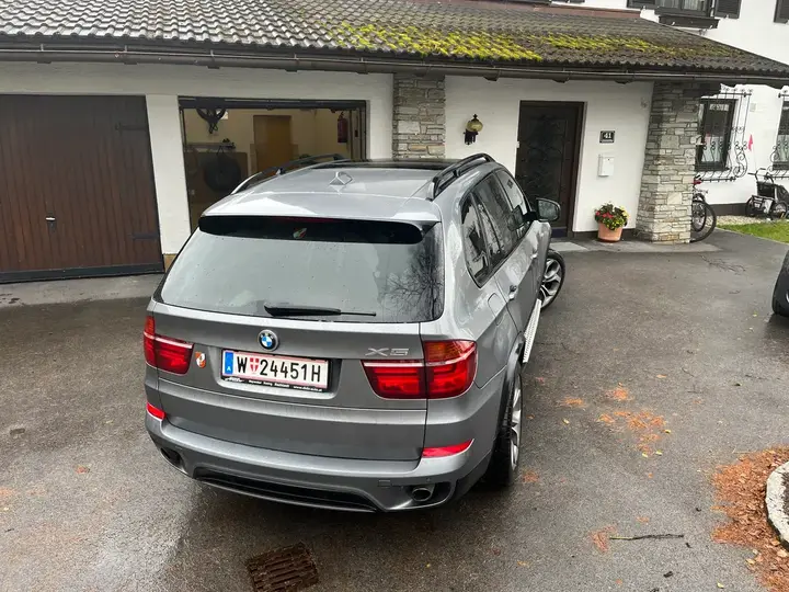 BMW X5 2012 photo 2