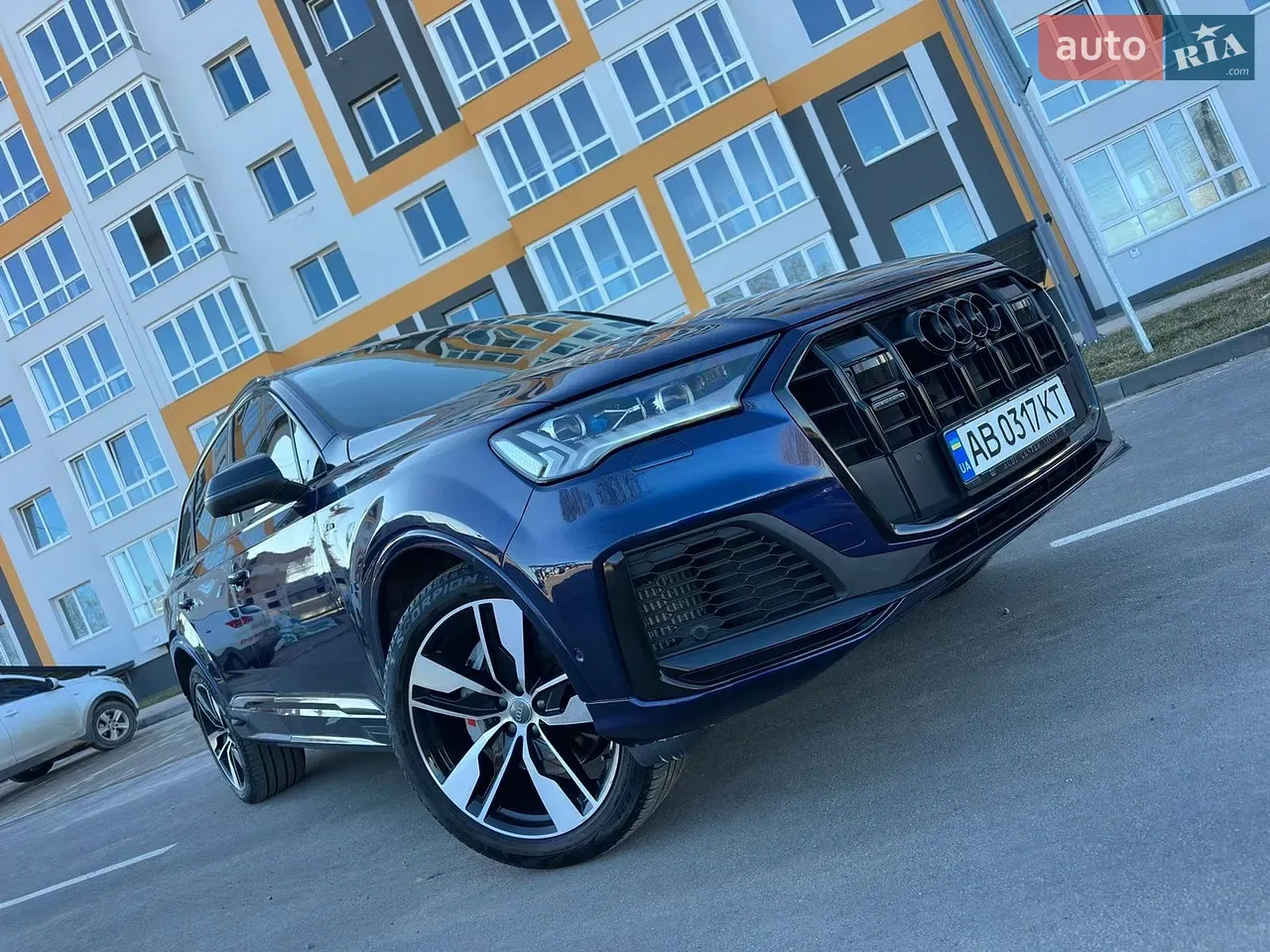 Audi Q7 2020 photo 2