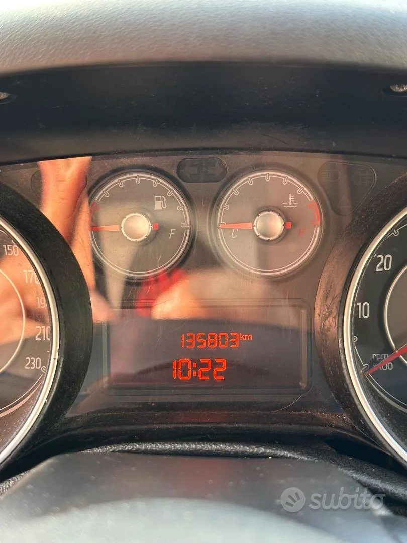 Fiat Punto 2015 photo 4