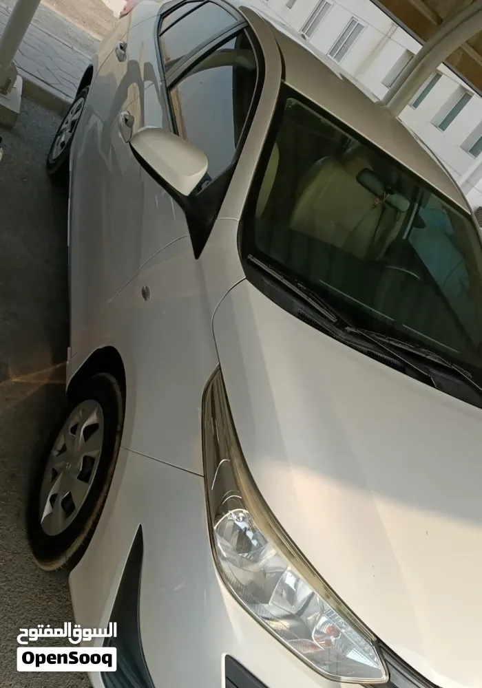 Toyota Yaris 2019 photo 2