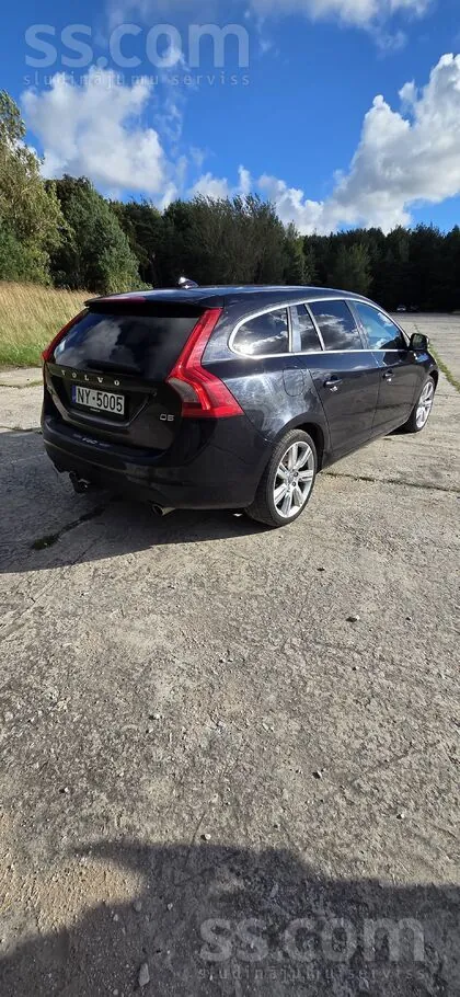 Volvo V60 2011 photo 4