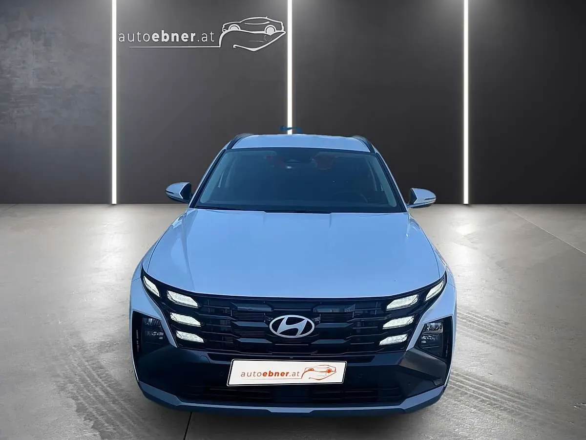 Hyundai Tucson photo 2