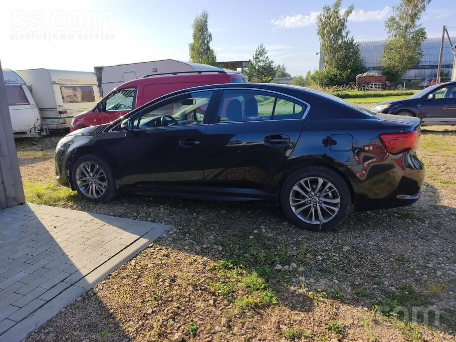 Toyota Avensis 2016 photo 5