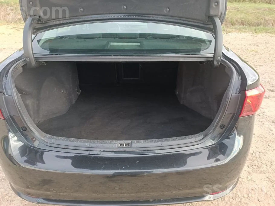 Toyota Avensis 2016 photo 3