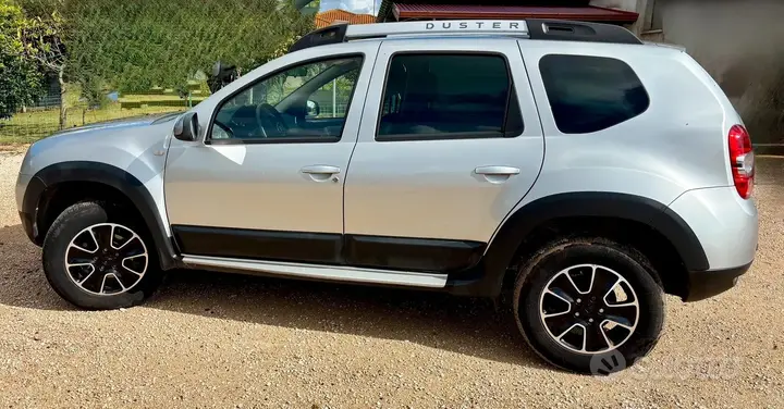Dacia Duster 2016 photo 2