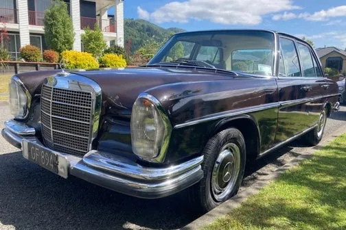 Mercedes-Benz 280