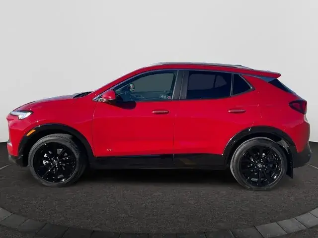 Buick Encore 2026 photo 2