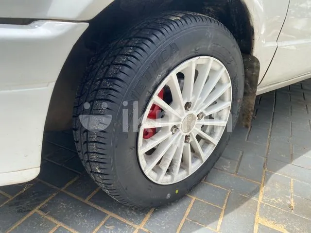 Mazda Familia 2001 photo 2