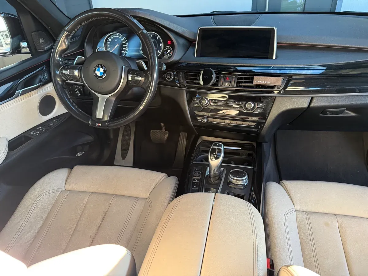 BMW X5 2015 photo 2