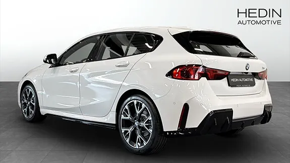 BMW 1 Series 2026 photo 2