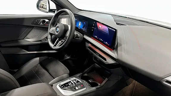 BMW 1 Series 2026 photo 3