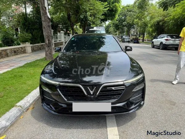 Vinfast Lux A2.0