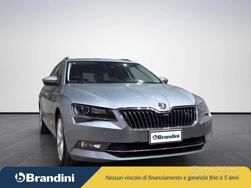 Skoda Superb 2019 photo 4