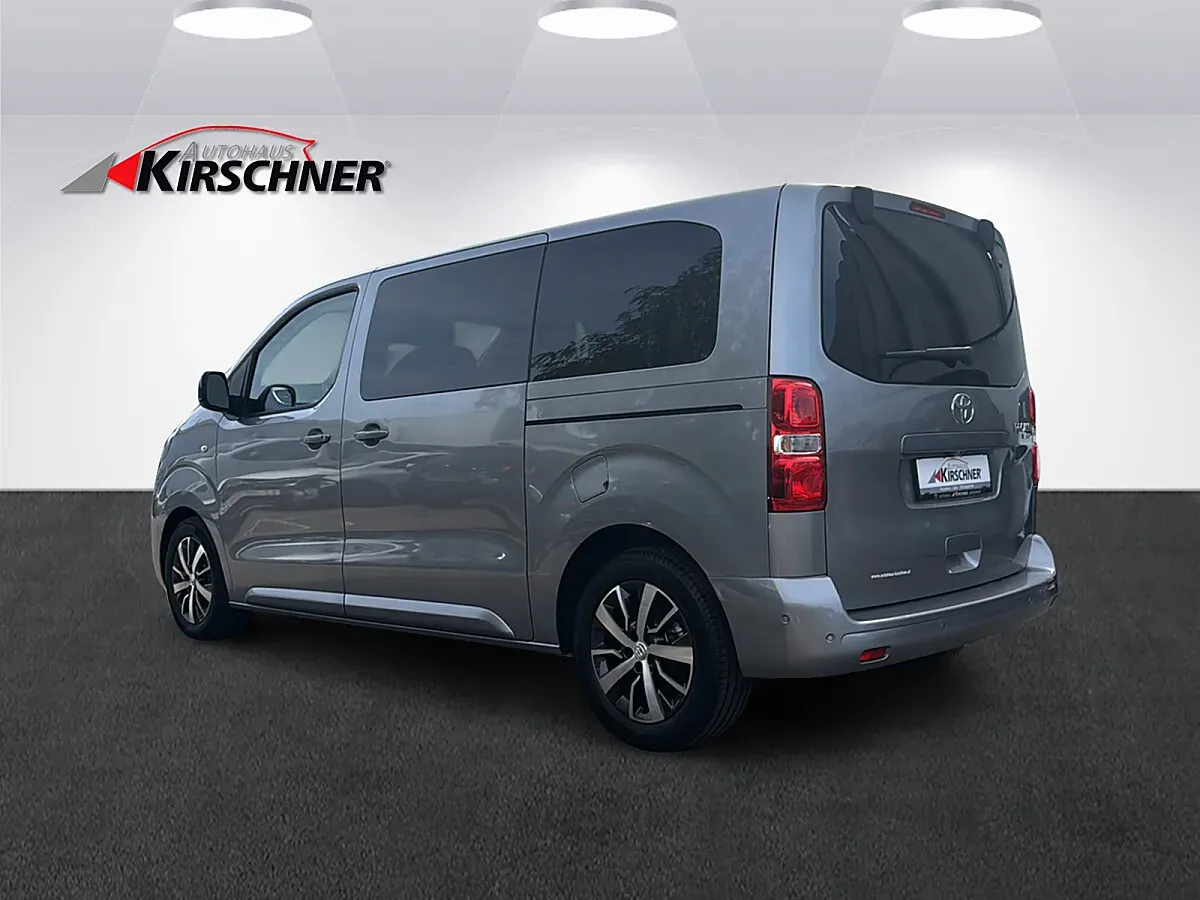 Toyota Proace Verso photo 3