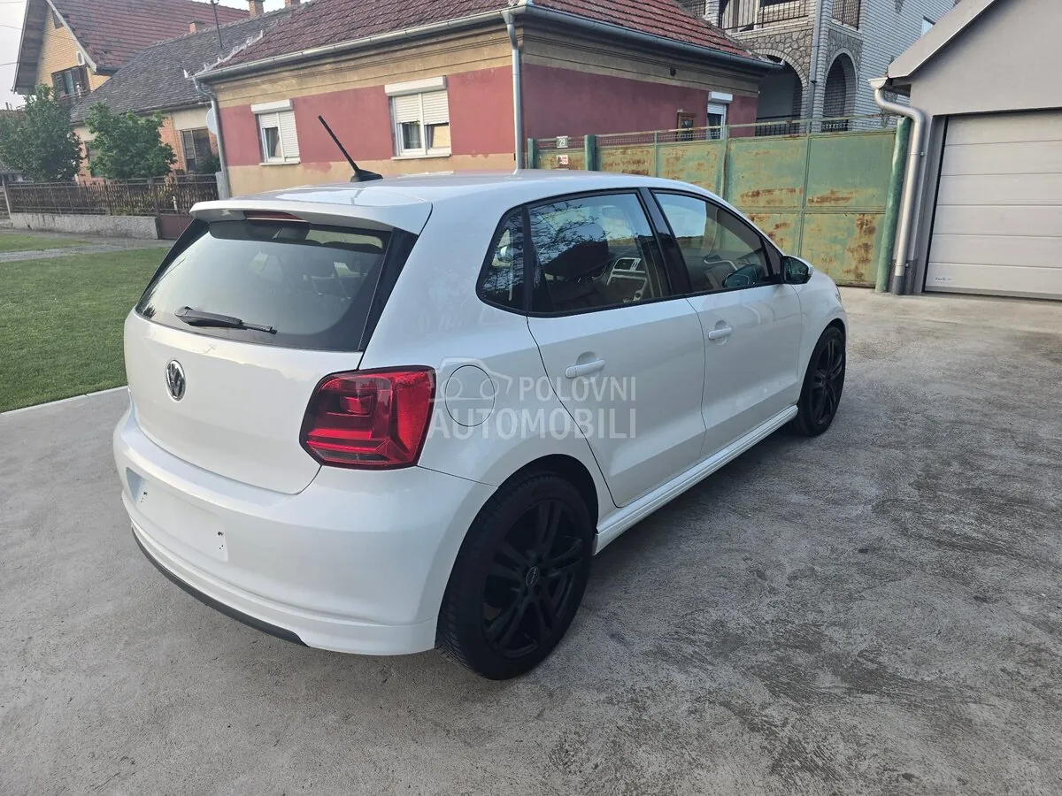 Volkswagen Polo 2015 photo 5