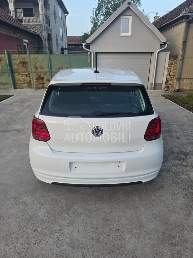 Volkswagen Polo 2015 photo 4