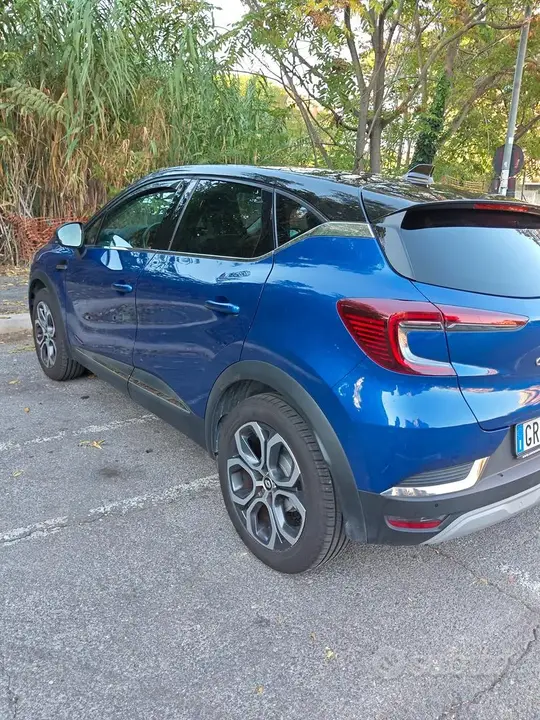 Renault Captur 2023 photo 3