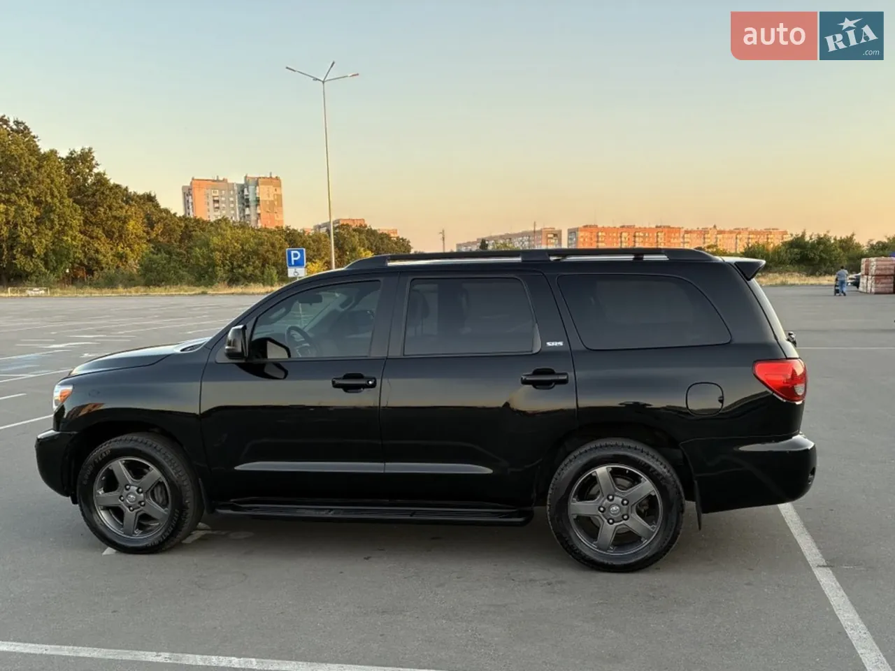 Toyota Sequoia 2014 photo 5