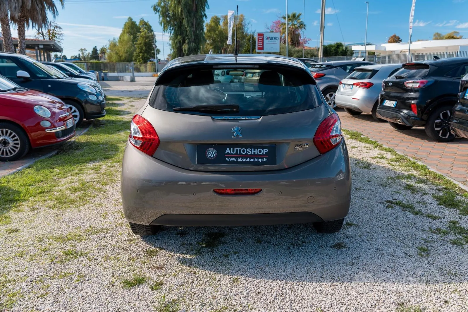 Peugeot 208 2013 photo 5