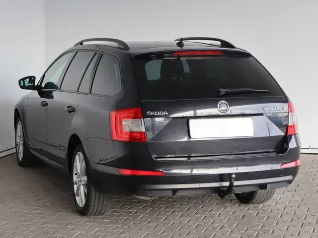 Skoda Octavia 2013 photo 3