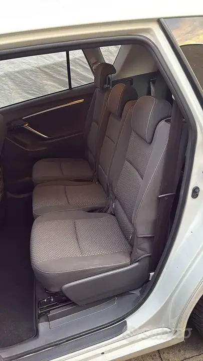 Toyota Verso 2013 photo 3