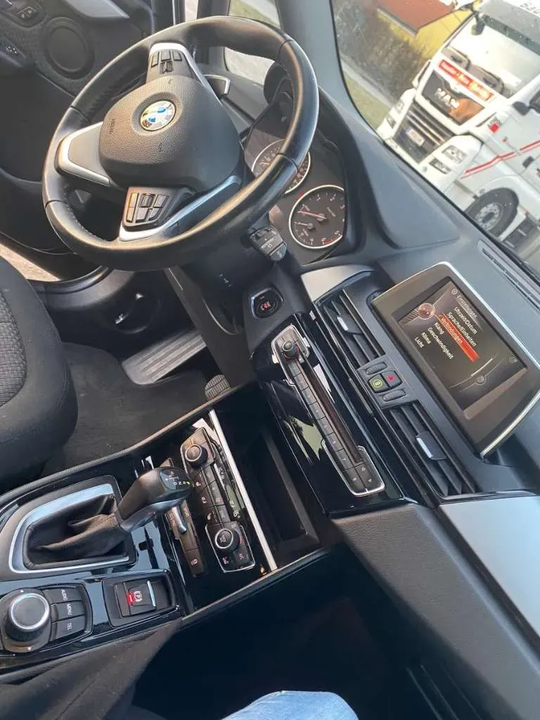 BMW 2 Series 2015 photo 2