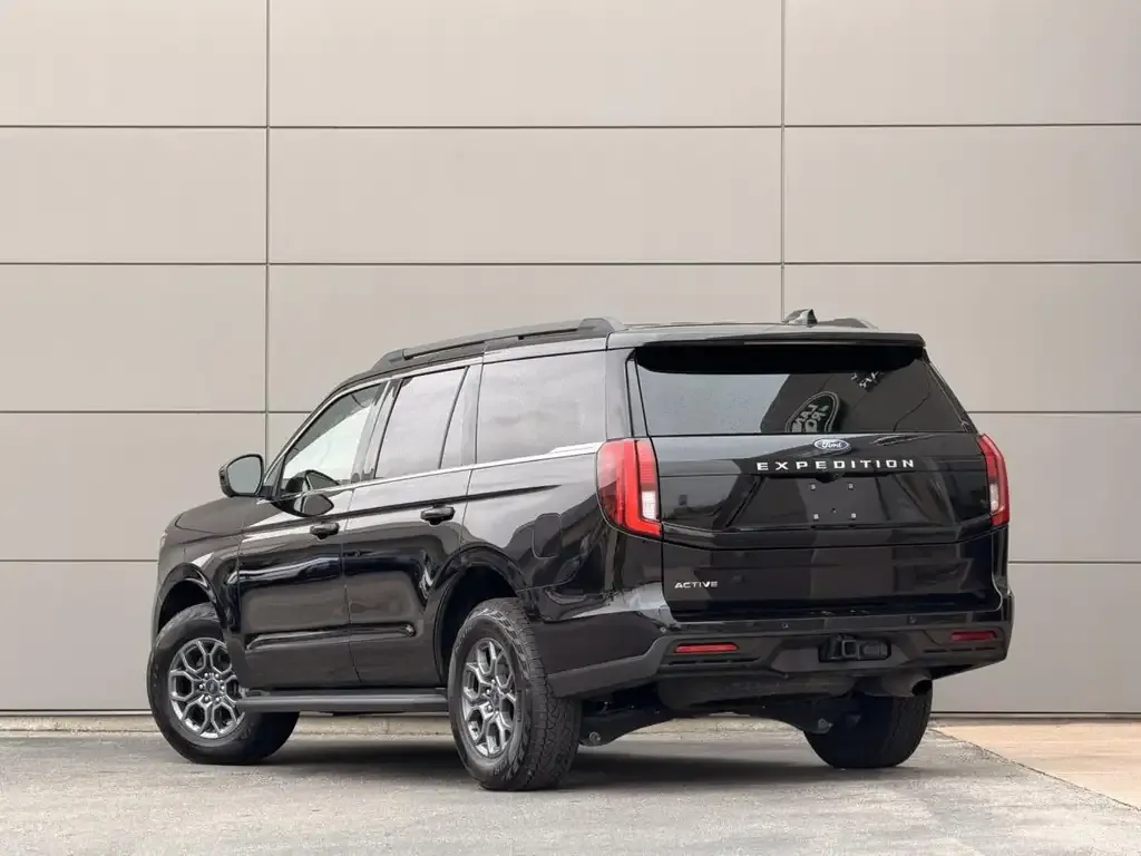 Ford Expedition 2025 photo 5