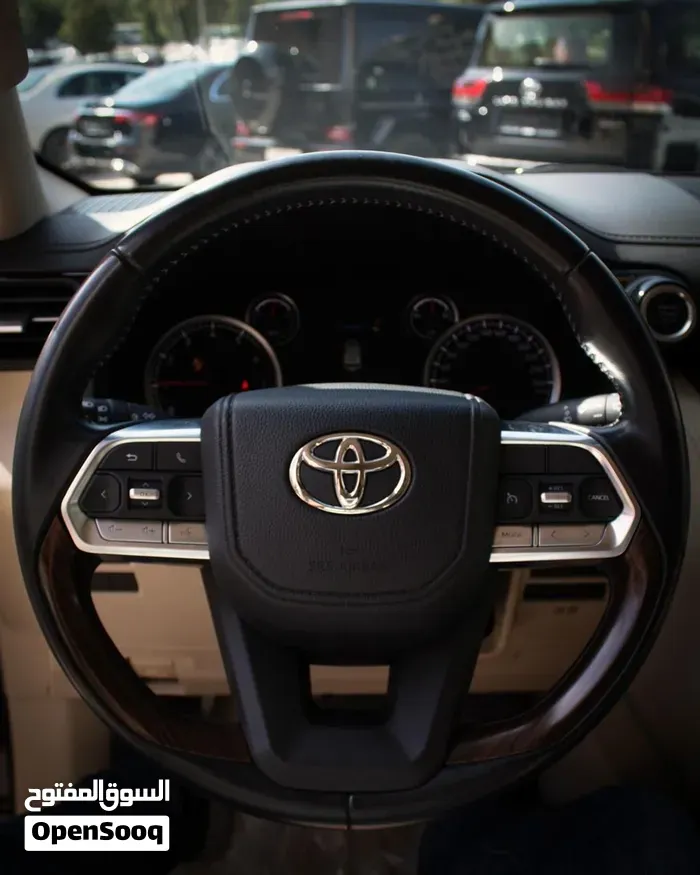 Toyota Land Cruiser Gxr 2022 photo 3