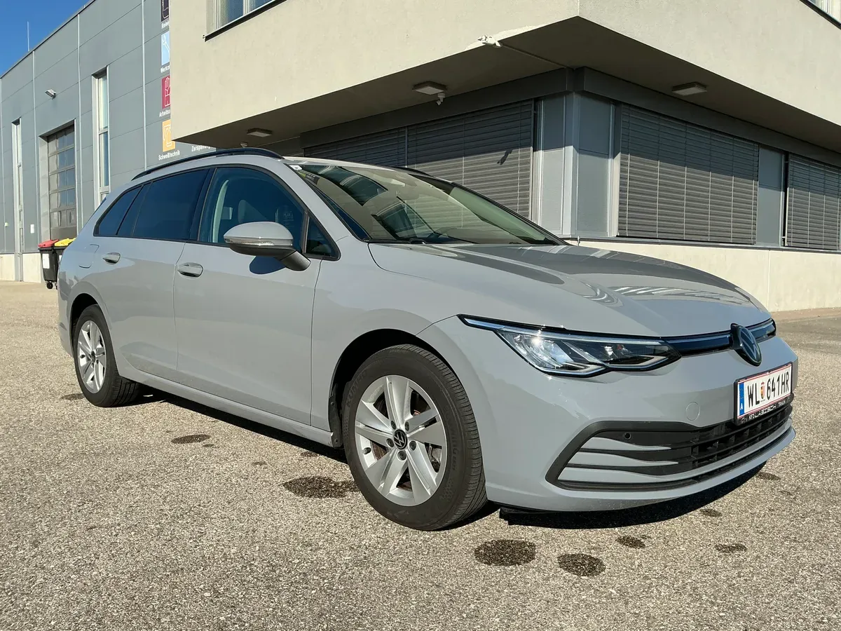 Volkswagen Golf 2023 photo 3