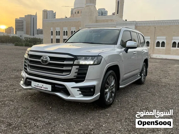 Toyota Land Cruiser Gxr