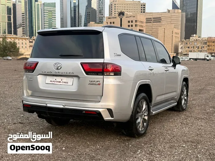 Toyota Land Cruiser Gxr 2022 photo 2