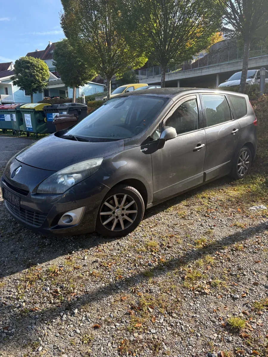 Renault Grand Scénic 2010 photo 3