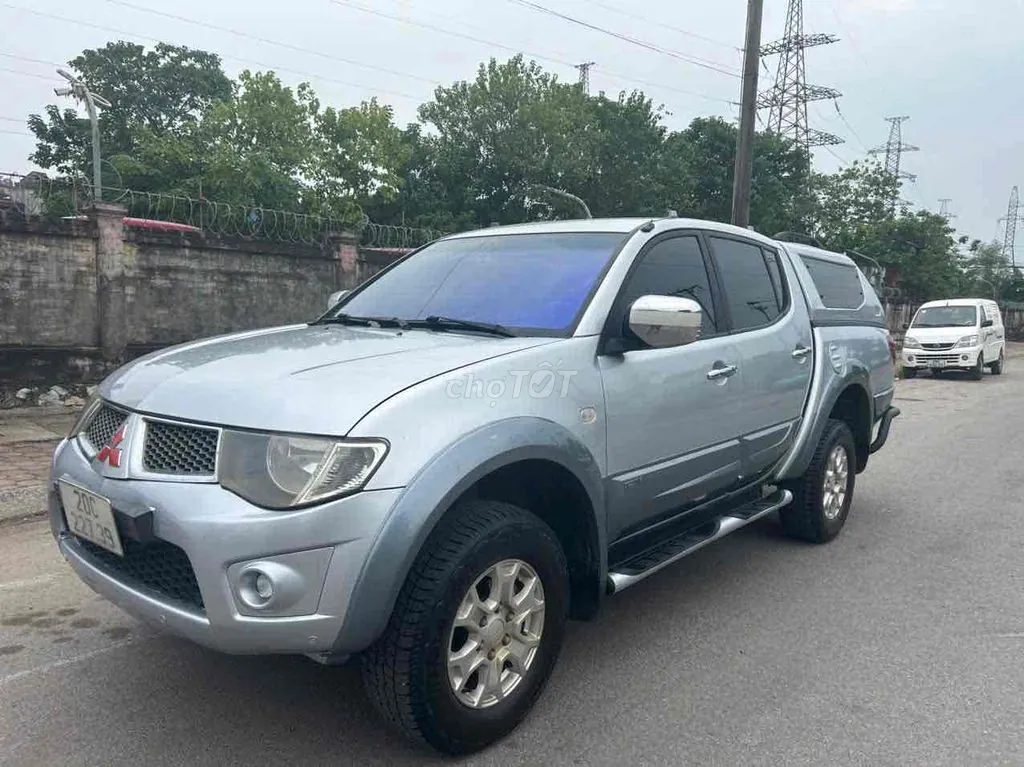 Mitsubishi Triton 2010 photo 5