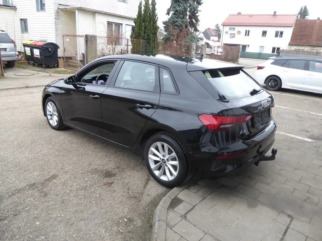 Audi A3 2021 photo 3